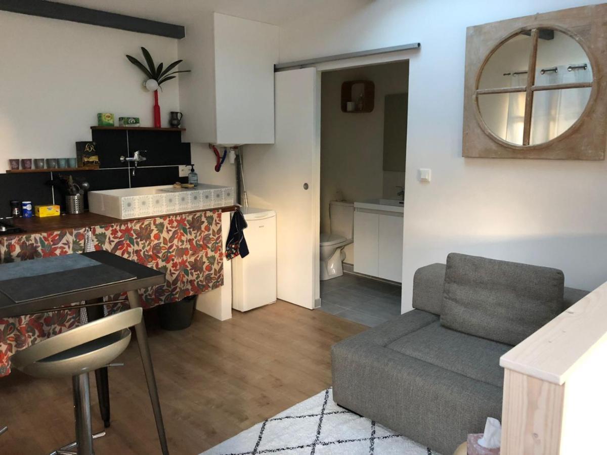 오르보 Charmant Logement Avec Parking 아파트 외부 사진